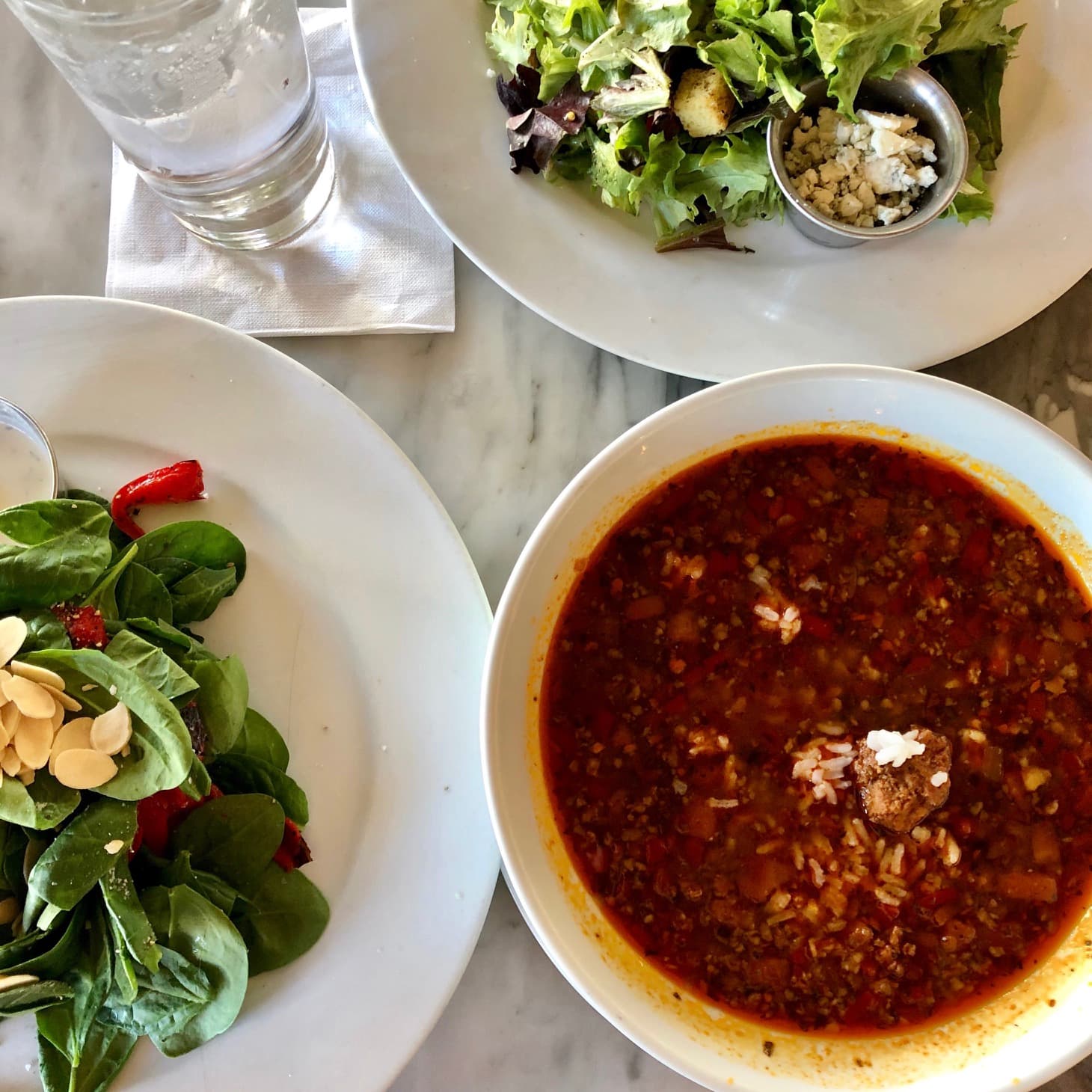 A Glamorous North Shore Spot