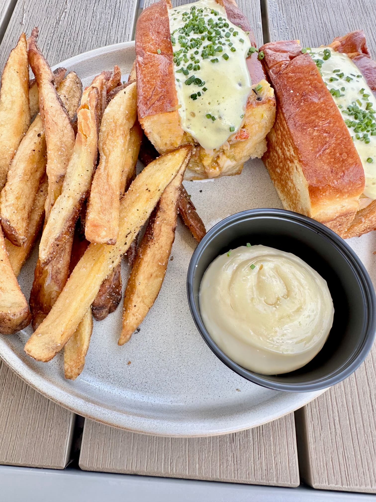 Metairie Road's Wild Side